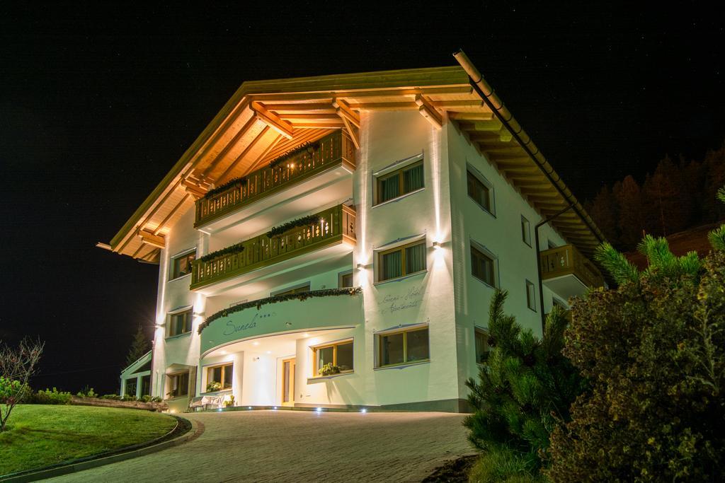 Apartments Sunela Selva di Val Gardena Luaran gambar