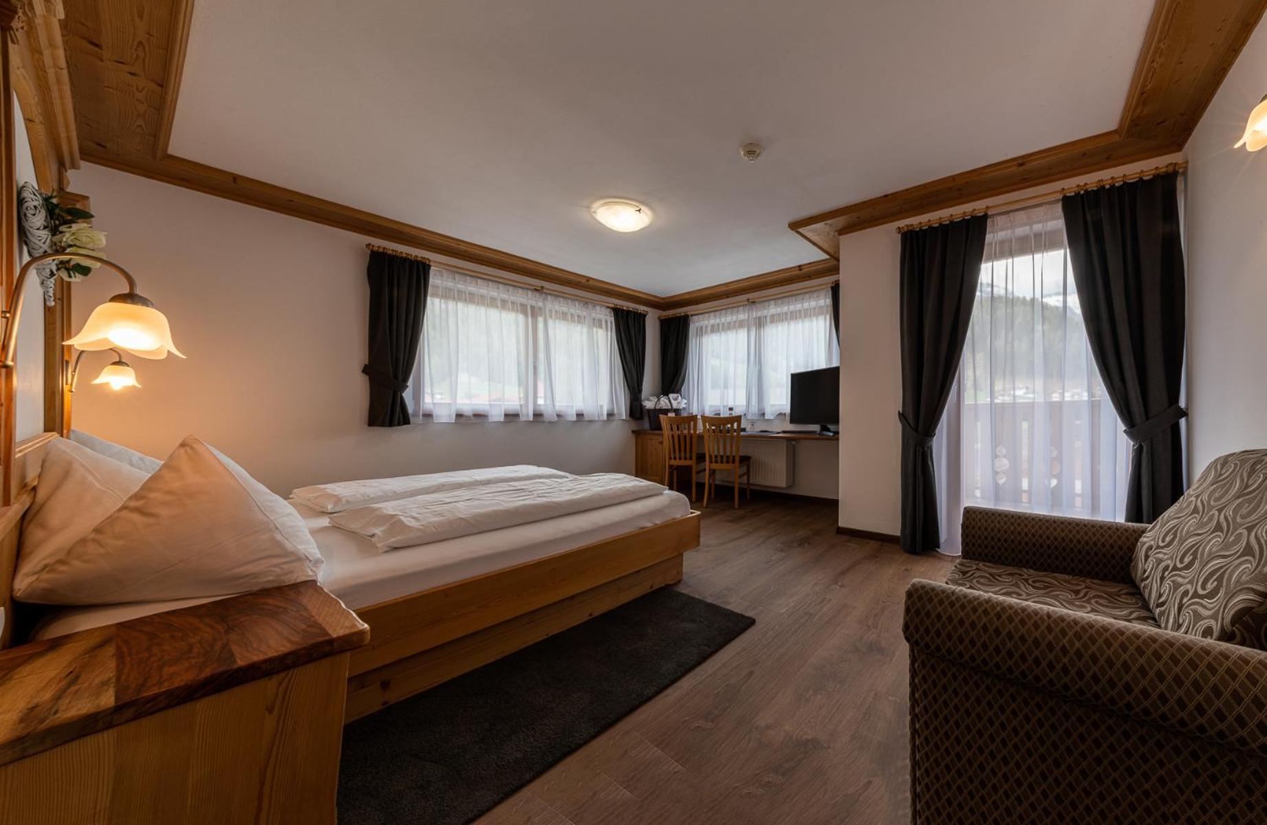 Apartments Sunela Selva di Val Gardena Luaran gambar